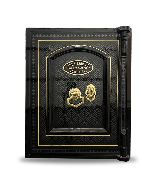 John Tann. London 052