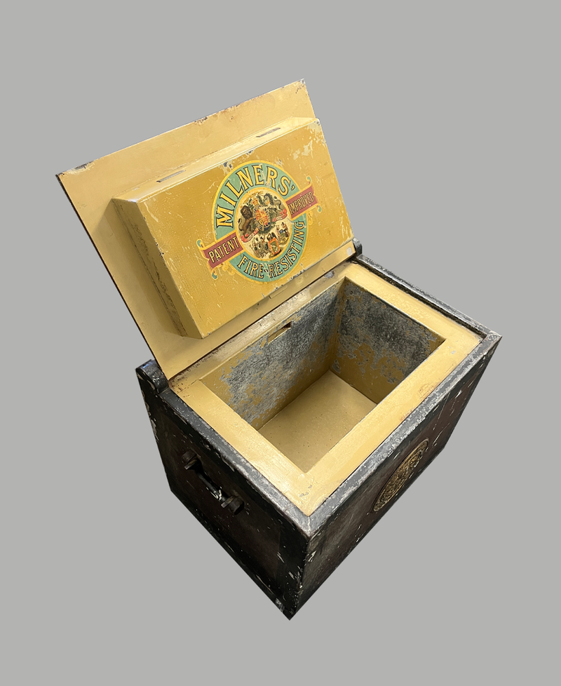 Milners Chest/Strong box 096